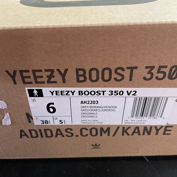 adidas YEEZY Boost 350 V2 Beluga grey AH2203 Zebra like stripes - Picture 2 of 7